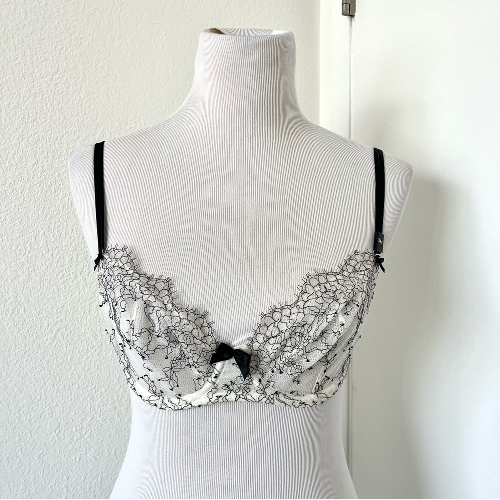 VS Lace Bra